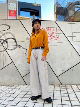 「マスタード」｜「アイテム（スウェット）」を使った、Hikaruさん（レディース・156cm）の冬コーディネート