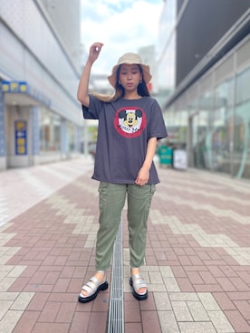 「ミッキー」｜「アイテム（カーゴパンツ）」を使った、Hikaruさん（レディース・156cm）の夏コーディネート