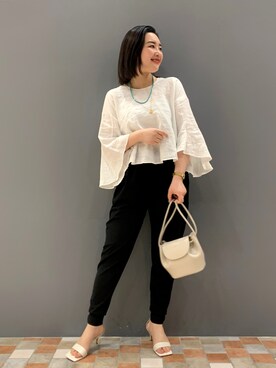 「Rouge vif（ルージュヴィフ）のアイテム（ショルダーバッグ）」を使った、YUKA  MAKINOさん（レディース・158cm）の春コーディネート