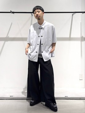 「HARE（ハレ）のステンレスブレスレット(HARE)（ブレスレット、シルバー系）」を使った、ウエノ シンヤさん（メンズ・176cm）の春コーディネート