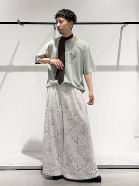 「HARE（ハレ）のアイテム（ブレスレット）」を使った、ウエノ シンヤさん（メンズ・176cm）の春コーディネート