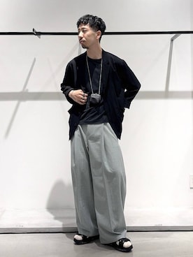 「HARE（ハレ）のクリアソールクロスサンダル(HARE)（サンダル、ブラック系）」を使った、ウエノ シンヤさん（メンズ・176cm）の春コーディネート