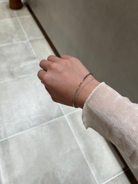 「URBAN RESEARCH（アーバンリサーチ）のアイテム（ブレスレット）」を使った、JINさん（レディース・155cm）の秋コーディネート
