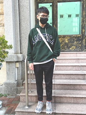 「plain-me（プレインミー）のアイテム（チノパンツ）」を使った、Sean Chenさん（メンズ・172cm）の冬コーディネート