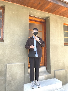 「plain-me（プレインミー）のアイテム（スラックス）」を使った、Sean Chenさん（メンズ・172cm）の冬コーディネート