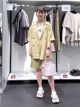 「アイテム（テーラードジャケット）」を使った、shinoさん（レディース・162cm・20代）の夏コーディネート