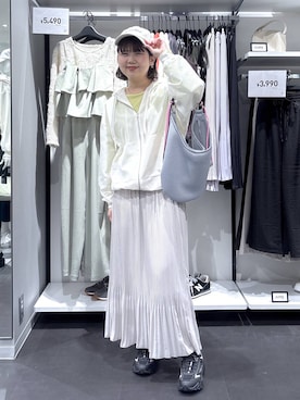 「LAKOLE（ラコレ）のアイテム（キャップ）」を使った、shinoさん（レディース・162cm）の春コーディネート