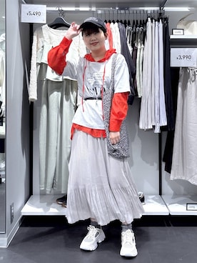 「LAKOLE（ラコレ）のアイテム（キャップ）」を使った、shinoさん（レディース・162cm）の春コーディネート