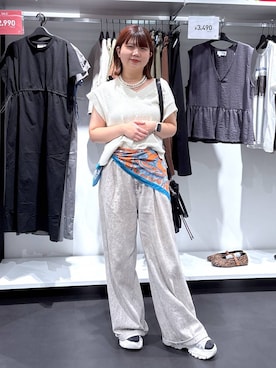 「アイテム（ストール/ショール）」を使った、shinoさん（レディース・162cm）の夏コーディネート