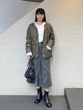 「SHIPS（シップス）のアイテム（ショルダーバッグ）」を使った、安孫子さん（レディース・155cm）の秋コーディネート