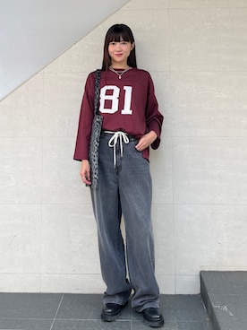 「Uhr（ウーア）のアイテム」を使った、安孫子さん（レディース・155cm）の秋コーディネート