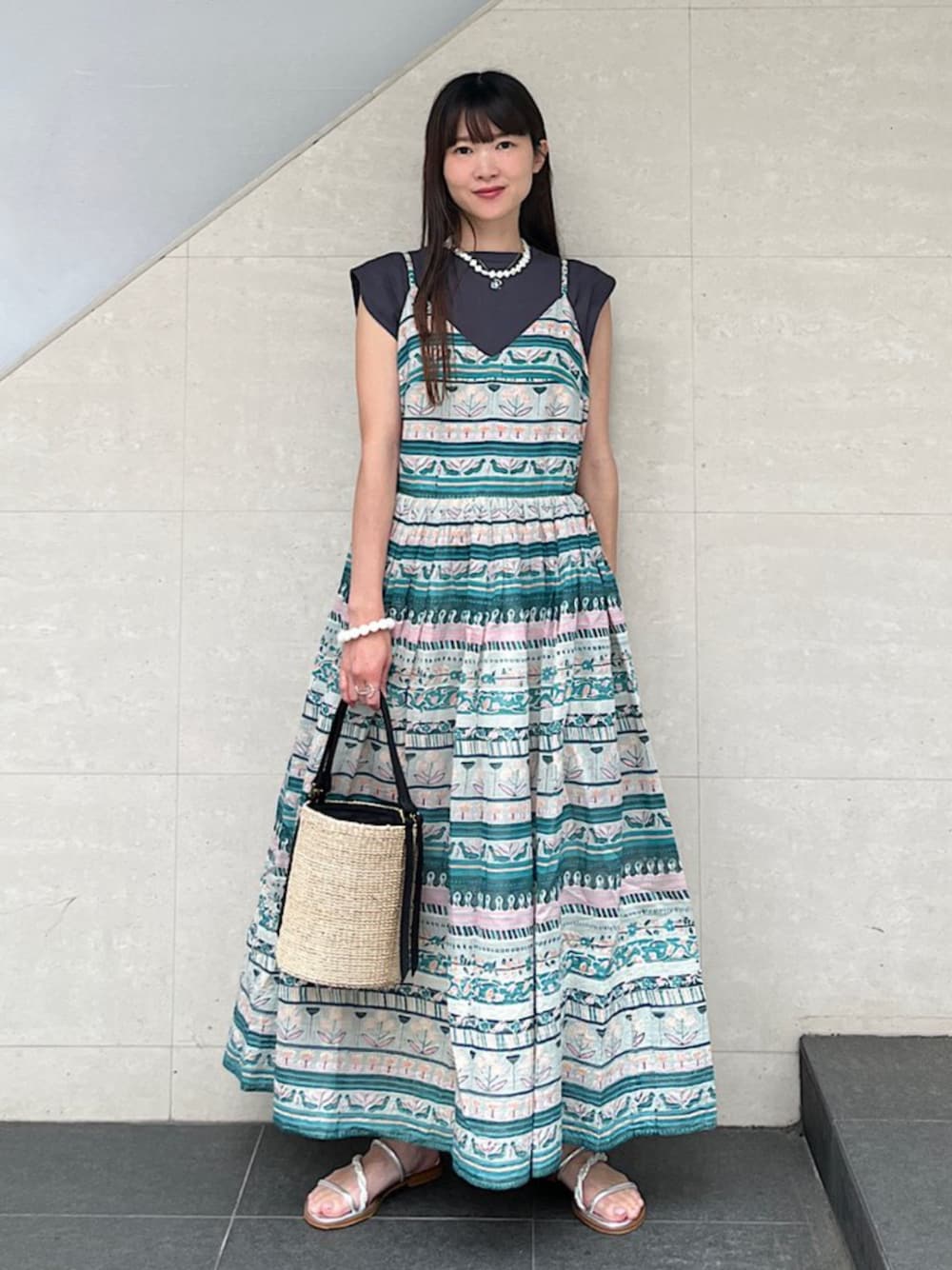 【Chloe】Shellsネックレス レディース 夏のシンプルコーデに! Chloé Shellsネックレス の金色 CHC25UFO56SYP9DC | Chloé JP