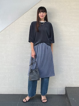 「Levi's」｜「アイテム（サンダル）」を使った、安孫子さん（レディース・155cm）の秋コーディネート