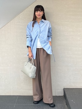 「アイテム（ボストンバッグ、グレー系）」を使った、安孫子さん（レディース・155cm）の秋コーディネート