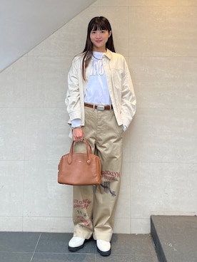 「アイテム（チノパンツ）」を使った、安孫子さん（レディース・155cm）の秋コーディネート