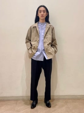 「アイテム（スラックス、ブルー系）」を使った、BEAMS LIGHTS Mensさん（メンズ・170cm）の春コーディネート