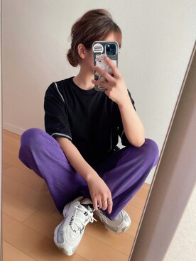 「パープル×黒」｜「アイテム（Tシャツ/カットソー）」を使った、canさん（レディース・156cm）の秋コーディネート