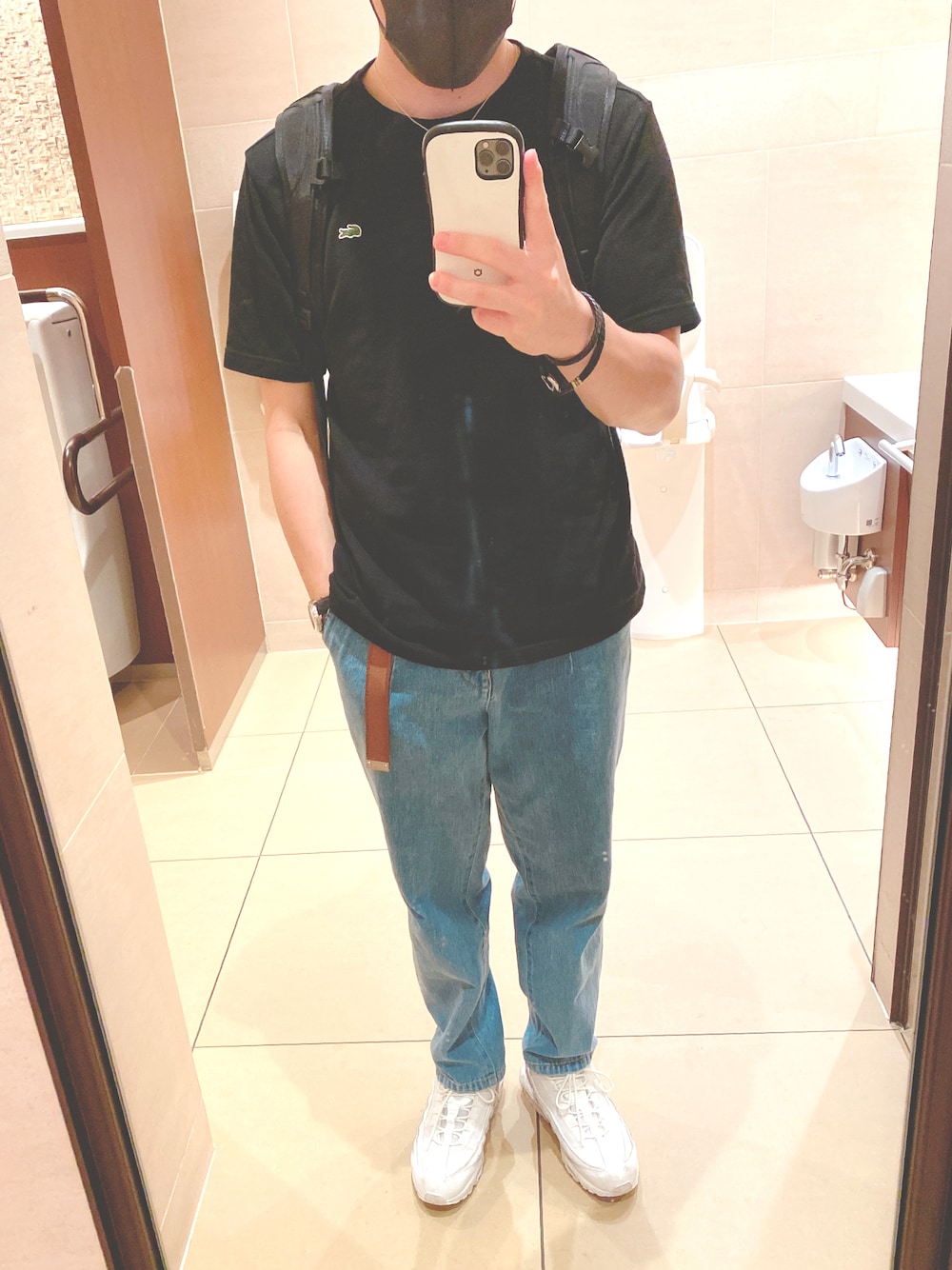 「シンプルコーデ、夏、リラックススタイル、白スニーカー、おしゃれさんと繋がりたい」｜「PUBLIC TOKYOのPUBLIC DENIM -ハイライズド-(ワイドテーパード、イージーウエスト)（デニムパンツ、ブルー系）」を使った、Na-kiさん（メンズ・170cm）の夏コーディネートの1枚目の写真