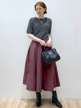 「OPAQUE.CLIP（オペークドットクリップ）のラメシャギーニット【洗濯機OK】（Knitwear、グレー系）」を使った、yurieさん（レディース・167cm）の秋コーディネート