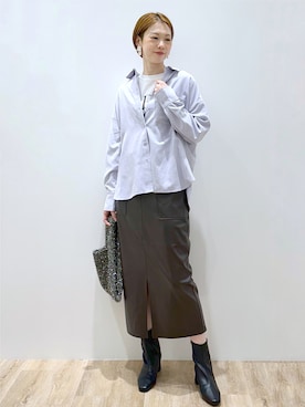 「アイテム（ハンドバッグ、シルバー系）」を使った、yurieさん（レディース・167cm）の秋コーディネート