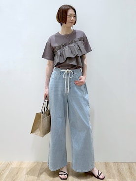 「OPAQUE.CLIP（オペークドットクリップ）の【接触冷感】アシメフリルドッキングカットソー《洗濯機OK》（Tシャツ/カットソー、グレー系）」を使った、yurieさん（レディース・167cm）の春コーディネート