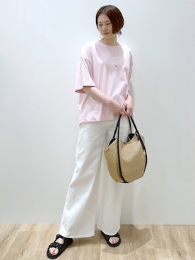 「OPAQUE.CLIP（オペークドットクリップ）の【接触冷感】リラクシーカットソー《洗濯機OK》（Tシャツ/カットソー、ピンク系）」を使った、yurieさん（レディース・167cm）の夏コーディネート