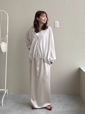 「A part by（アパートバイ）のUVカット/ドロストBIG Vカーディガン（カーディガン/ボレロ、グレー系）」を使った、ですこさん（レディース・148cm）の春コーディネート