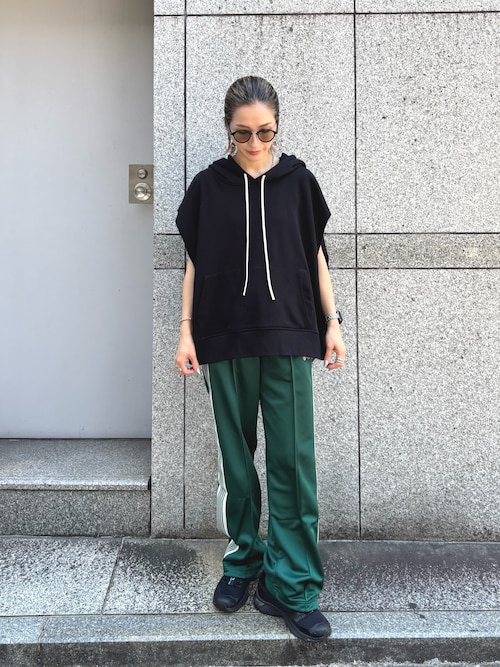 【DankeSchon】ダンケシェーン/CHEMICAL SWEAT NOSLEEVE HOODIE DankeSchon/ダンケシェーン/CHEMICAL SWEAT NOSLEEVE HOODIE