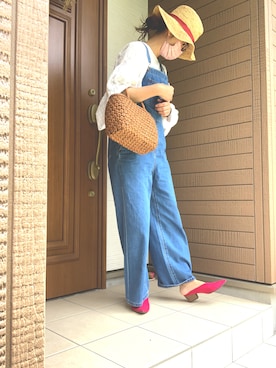 「むぎわら帽子」｜「アイテム（サロペット/オーバーオール）」を使った、にかさん（レディース・160cm）の夏コーディネート