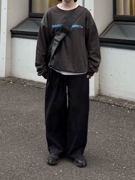 「アイテム（スニーカー）」を使った、ukiさん（レディース・155cm）の秋コーディネート