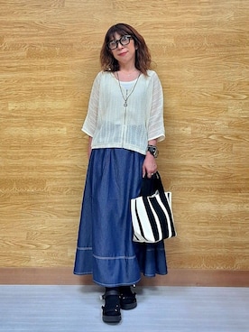 「SHOO・LA・RUE（シューラルー）の【洗える/S-LL】季節の変わり目に 透かし柄が涼やか ジップブルゾン（ブルゾン、ホワイト系）」を使った、  ありゅさん（レディース・150cm）の夏コーディネート
