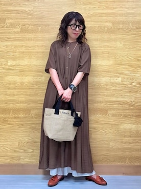 「SHOO・LA・RUE（シューラルー）のさらさらドビーギャザーワンピース（ワンピース、ブラウン系）」を使った、  ありゅさん（レディース・150cm）の春コーディネート