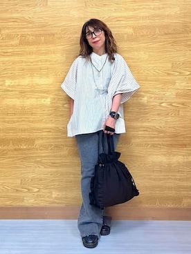 「DRESKIP（ドレスキップ）のきれいめカジュアルに ラメストライプ ポンチョ風シャツ（シャツ/ブラウス、ベージュ系）」を使った、  ありゅさん（レディース・150cm）の夏コーディネート