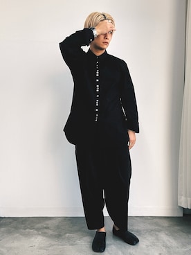 「アイテム（スラックス）」を使った、三井 裕貴さん（メンズ・172cm・30代）の秋コーディネート