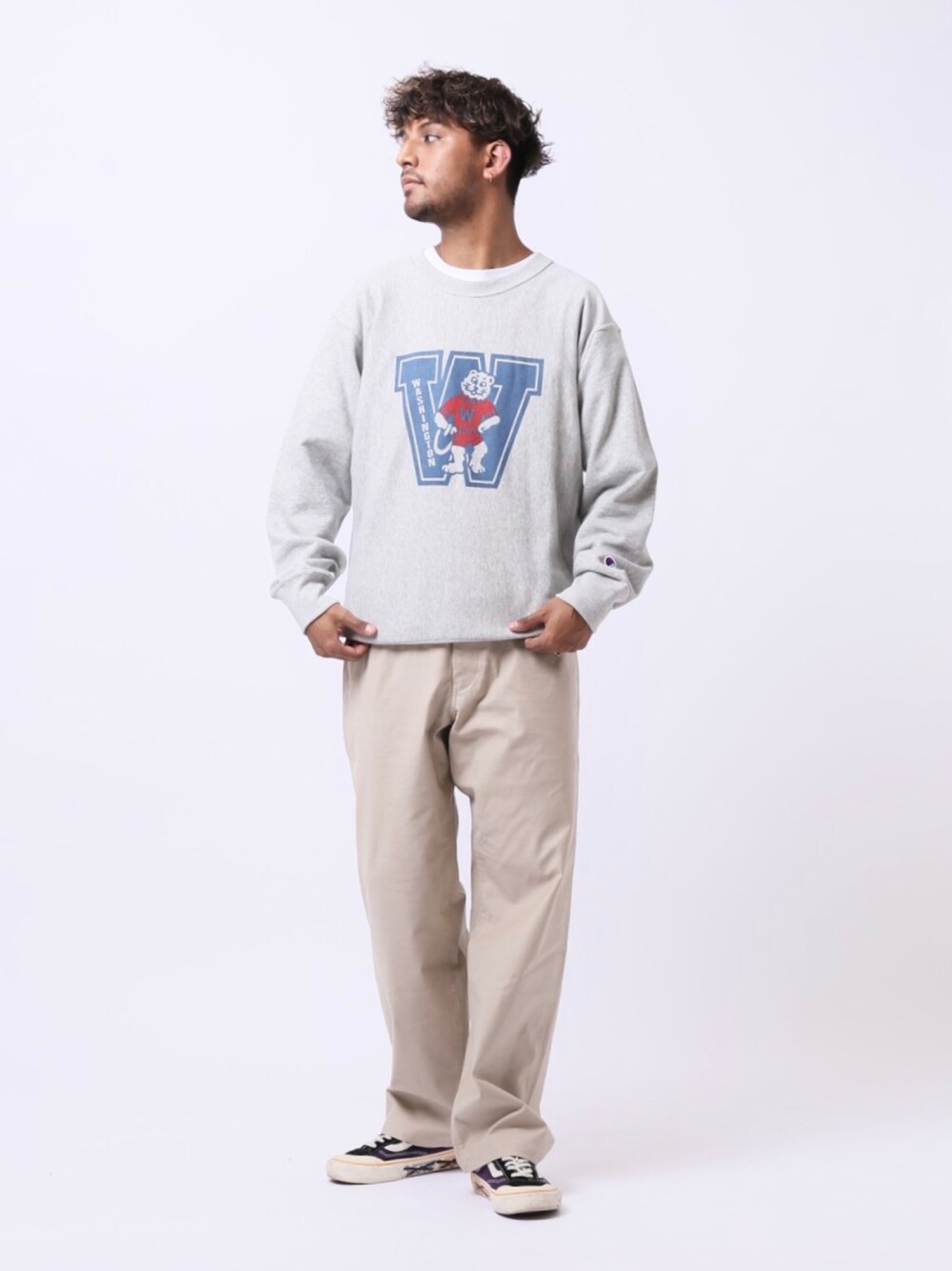 「JOINT WORKSのアイテム（トップス、グレー系）」を使った、TAKESHIさん（メンズ・178cm）の冬コーディネートの1枚目の写真