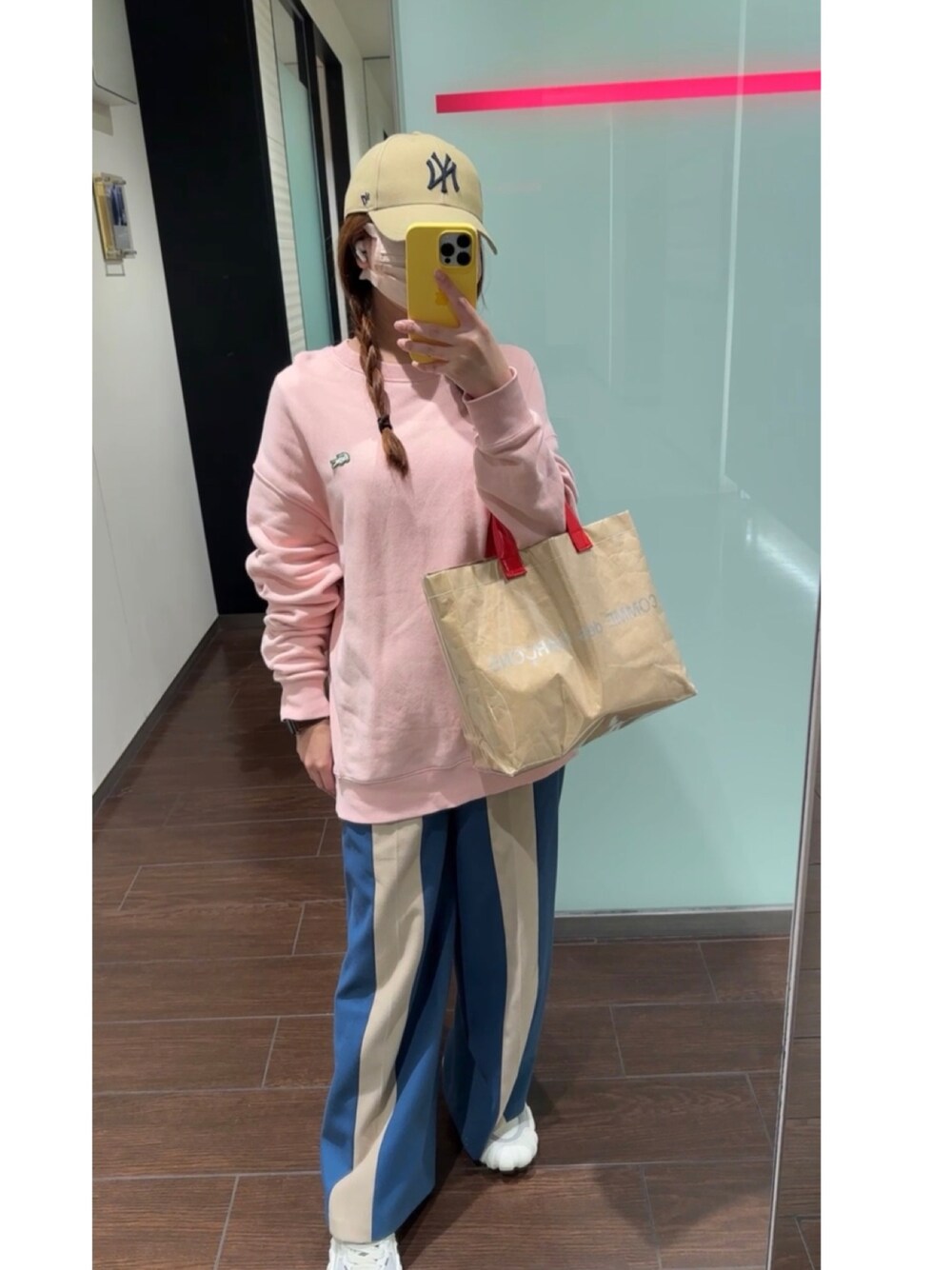 「COMME des GARCONSのアイテム（バッグ、ベージュ系）」を使った、►rie◄さん（レディース・155cm）の秋コーディネートの1枚目の写真