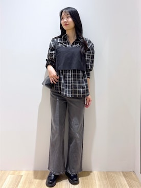 「OPAQUE.CLIP（オペークドットクリップ）のチェック柄シャツ【洗濯機OK】（シャツ/ブラウス、グレー系）」を使った、sachikoさん（レディース・174cm）の夏コーディネート