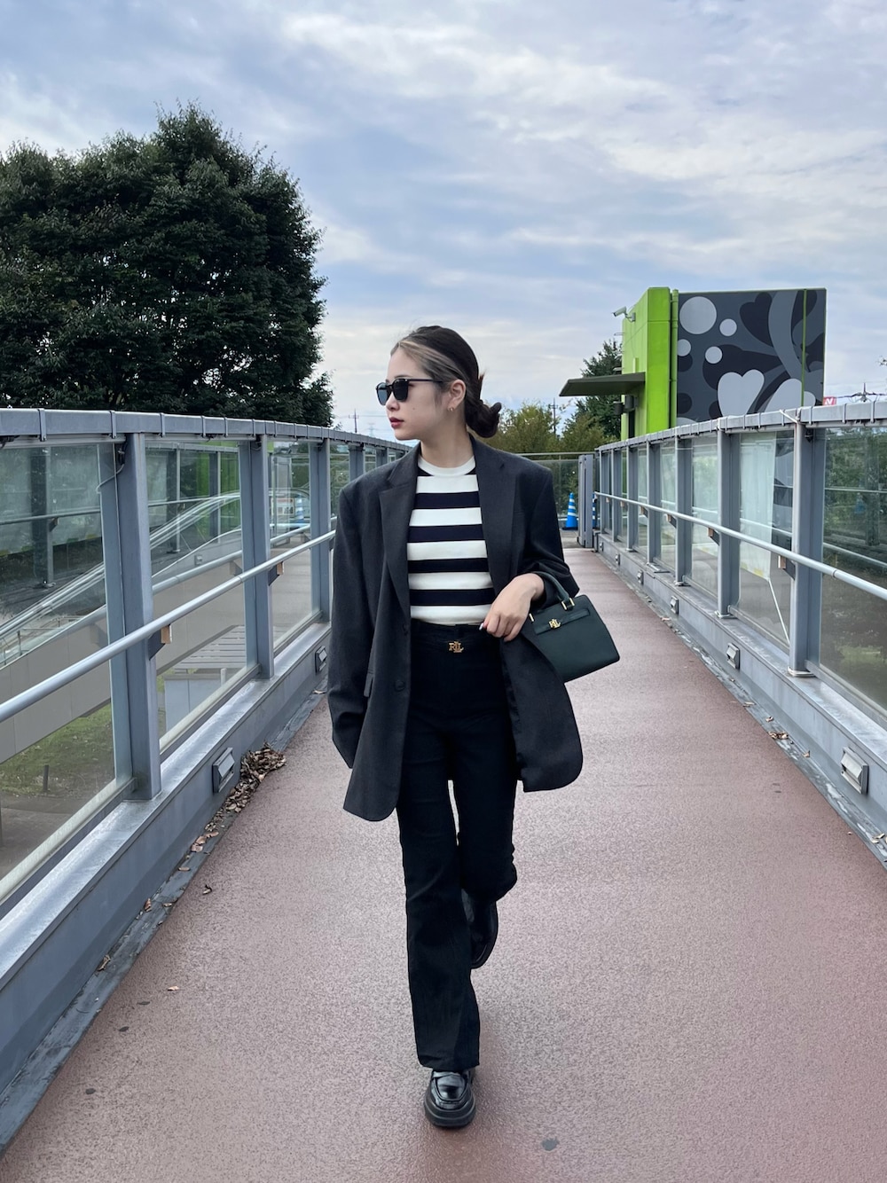 LAUREN RALPH LAURENのベルトを使った人気ファッション