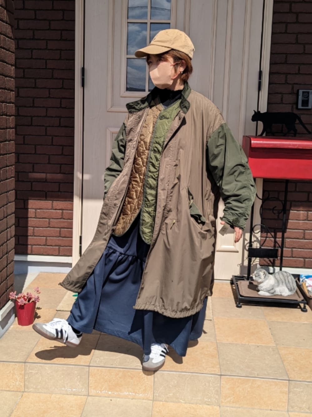 「休日スタイル、モッズコート、beamsboy、キャップ、Polo Ralph Lauren、ジャージワンピース、adidas、samba」｜「POLO RALPH LAURENの《追加》【POLO RALPH LAUREN】CLASSIC SPORT CAP：キャップ◆（キャップ、ベージュ系）」を使った、ゆきだるま☆さん（レディース・148cm）の春コーディネートの1枚目の写真