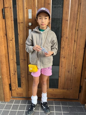 「アイテム（パーカー）」を使った、miperoさん（キッズ・140cm）の秋コーディネート