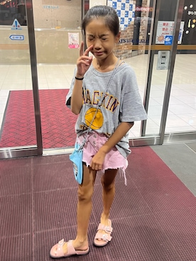 「アイテム（デニムパンツ）」を使った、miperoさん（キッズ・140cm）の秋コーディネート
