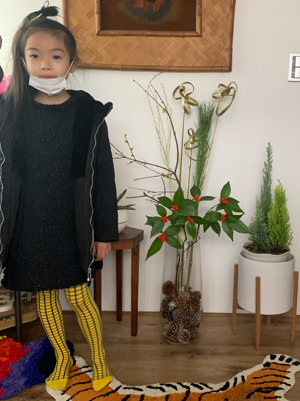 「お正月、新年一発目、今年もよろしくお願いします、ほぼセール品」｜「ZARA KIDSのアイテム（ナイロンジャケット、ブラック系）」を使った、miperoさん（キッズ・120cm）の冬コーディネートの1枚目の写真