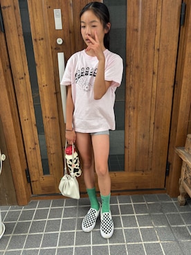 「ZARA KIDSのアイテム（その他パンツ、グレー系）」を使った、miperoさん（キッズ・147cm）の夏コーディネート