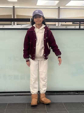 「アイテム（パンツ）」を使った、miperoさん（キッズ・140cm）の秋コーディネート