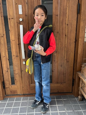 「アイテム（ベスト）」を使った、miperoさん（キッズ・140cm）の秋コーディネート