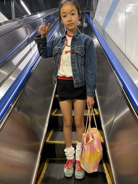 「adidas（アディダス）のアイテム（スニーカー、ブルー系）」を使った、miperoさん（キッズ・147cm）の春コーディネート
