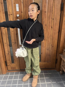 「アイテム（トップス）」を使った、miperoさん（キッズ・140cm）の秋コーディネート