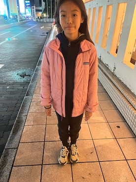 「アイテム（ナイロンジャケット）」を使った、miperoさん（キッズ・140cm）の秋コーディネート