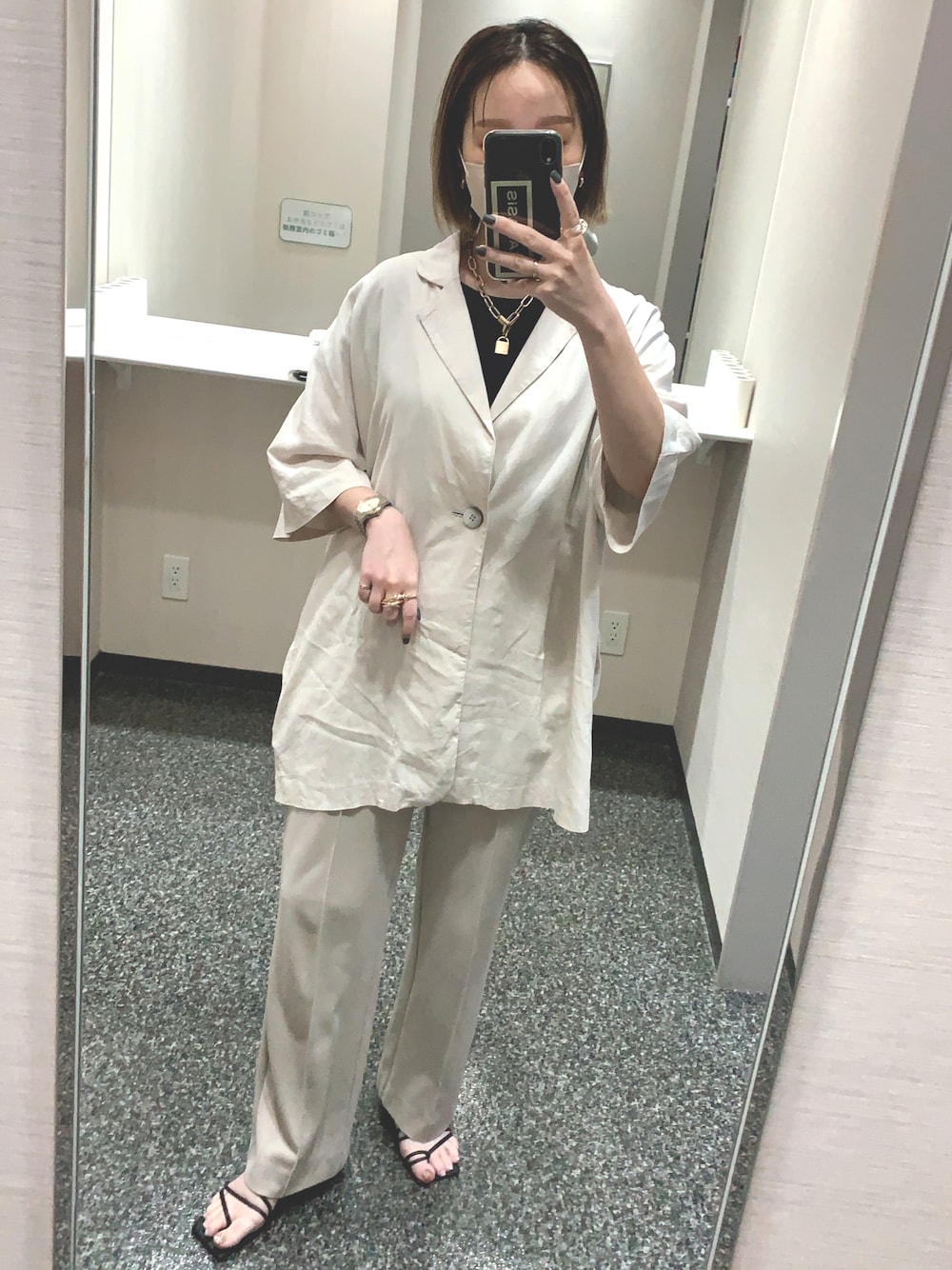 「カジュアル、オトナ女子、オトナカジュアル、ワントーンコーデ、まだまだ暑い、サンダル、ジャケット、JEANASiS、沖縄」｜「JEANASISのナンキンジョウネックレス/930232（ネックレス、ゴールド系）」を使った、 は  なさん（レディース・156cm）の秋コーディネートの1枚目の写真