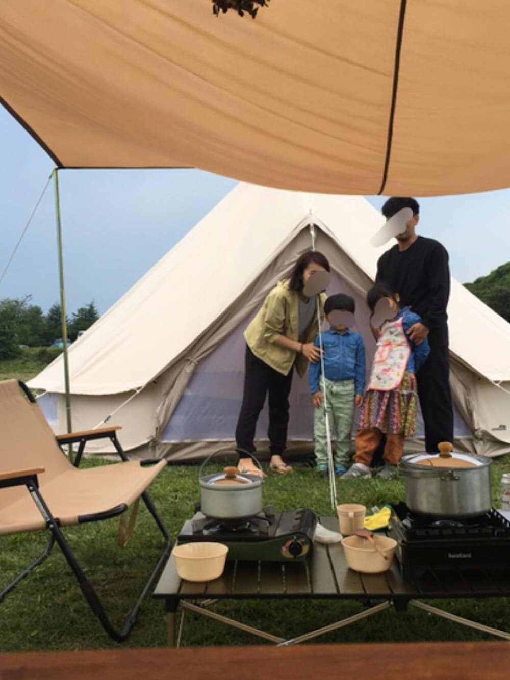 「キャンプ、パジャマ、家族旅行、タックイン」｜「voiryのサンデイパンツ。シャリシャリして涼しい素材。初夏から秋口まで。七分丈。（その他パンツ、ブラック系）」を使った、ボルさん（メンズ・172cm）の夏コーディネートの1枚目の写真